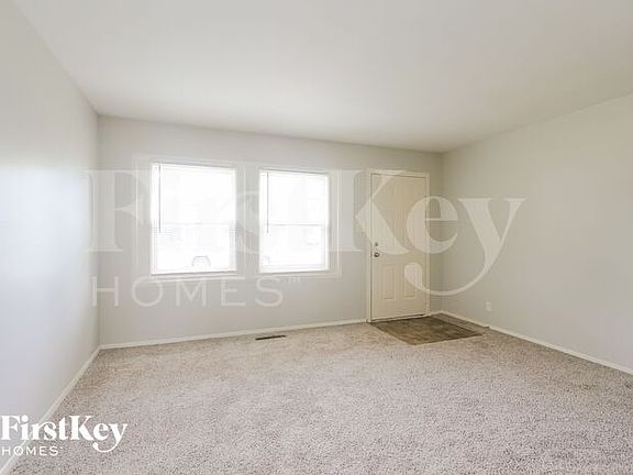 4th image of 6614 E 47th St