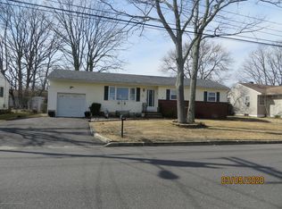 290 Red Cedar Dr, Brick, NJ