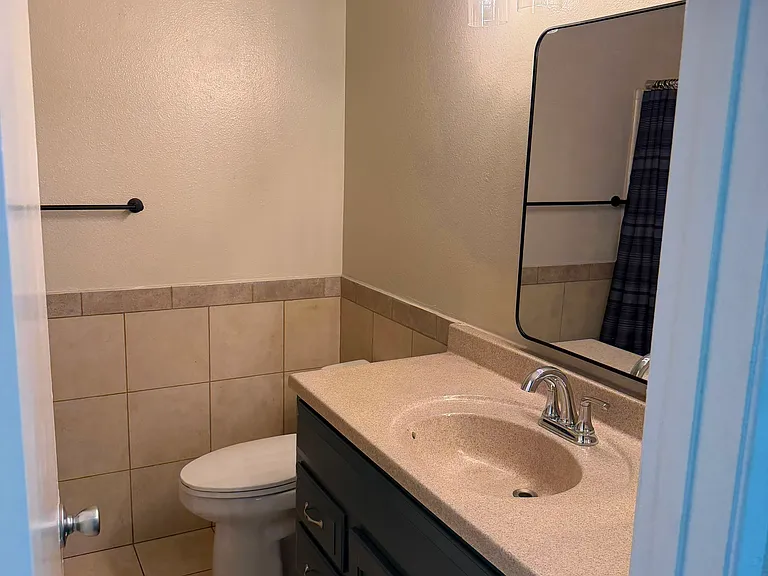 1315 E Flora St — Photo 22