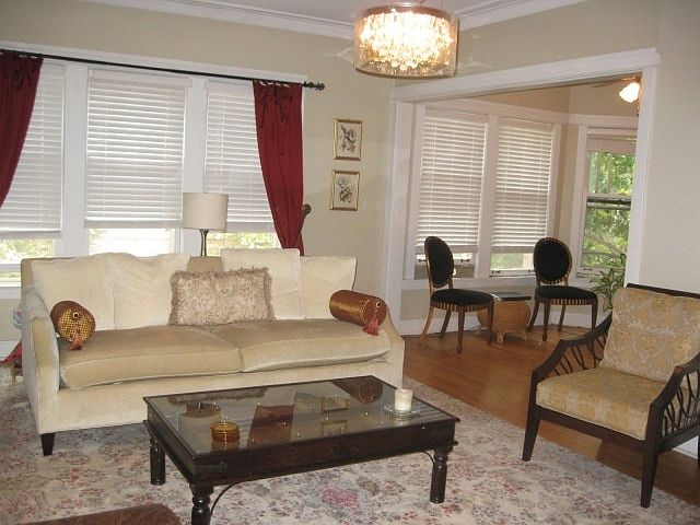 1st image of 2836 N Cambridge Ave #2S