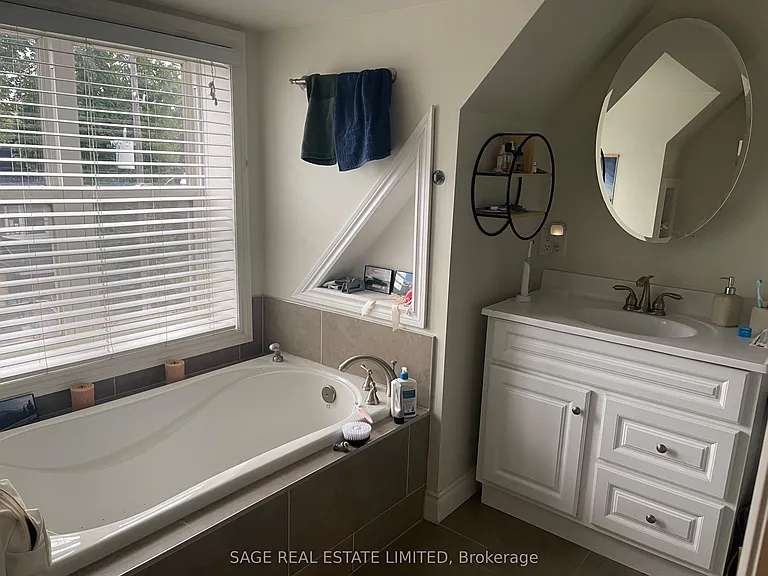 716 Ossington Ave #2 — Photo 13