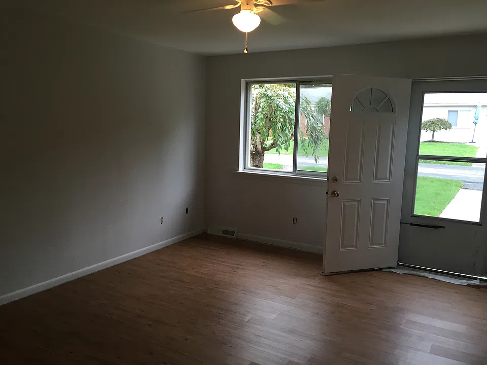 6253 Lake Ave #5