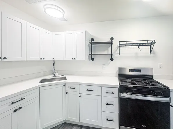 3636 E Verde Ln APT 7, Phoenix, AZ 85018