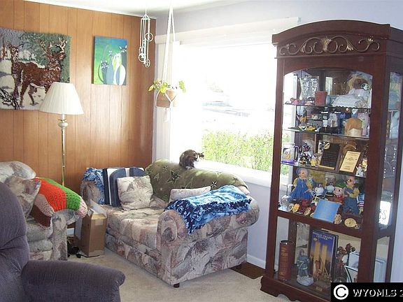 2nd image of 1023 McKinley Ave