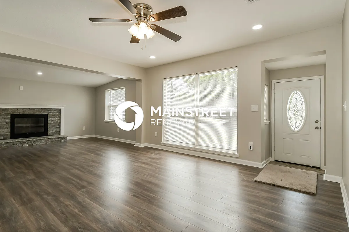 Living Room - 8509 Addison Rd