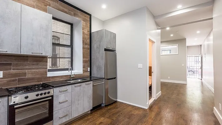 Rented by Nooklyn NYC LLC | media 1