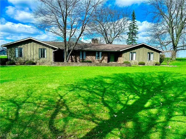 6535 Greenwich Rd, Westfield Center, OH 44251