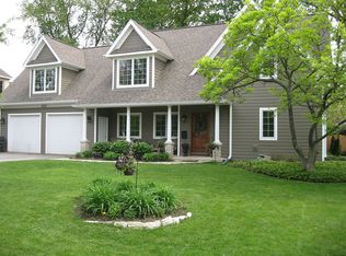 1835 George Ct, Glenview, IL 60025