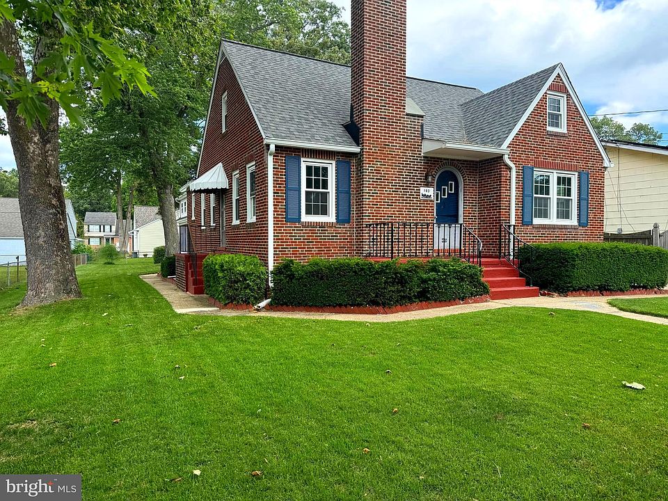 1st image of 103 Sandsbury Ave