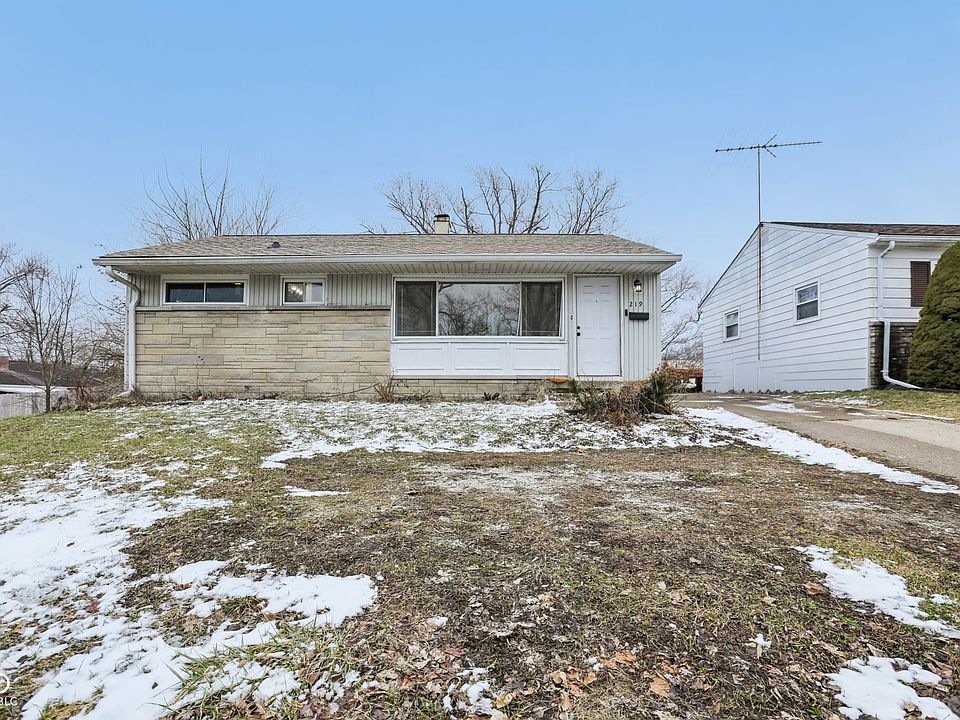 1st image of 219 E McKenzie Rd