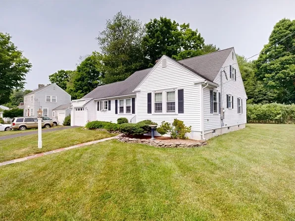 6 Maple Cir, Shrewsbury, MA 01545