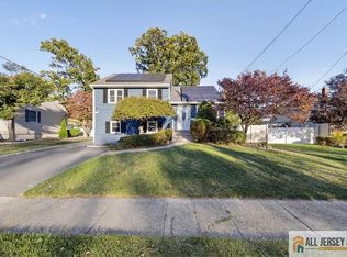 6 Dundar Rd, Edison, NJ 08817