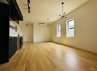 402 S 2nd St #504, Brooklyn, NY 11211