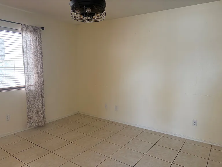 2548 W Canyon Crest Cir — Photo 15
