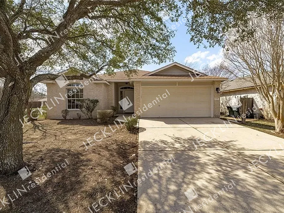 1208 Dillon Lake Bnd