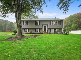 12 Echo Valley Rd, Plantsville, CT 06479