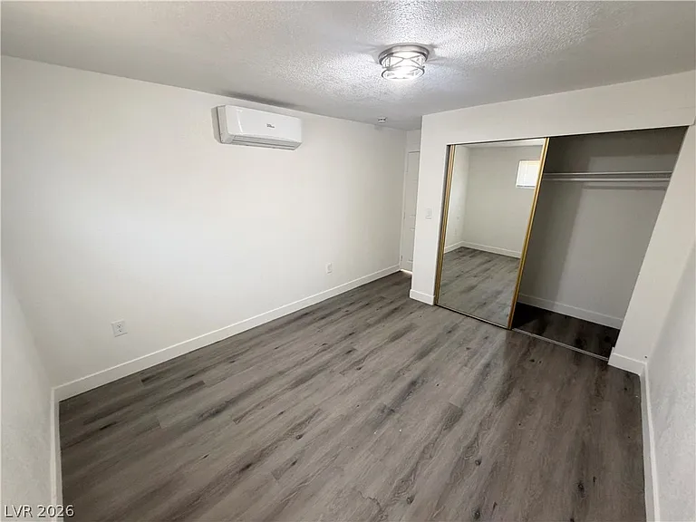 2030 Sunrise Ave #10 — Photo 18