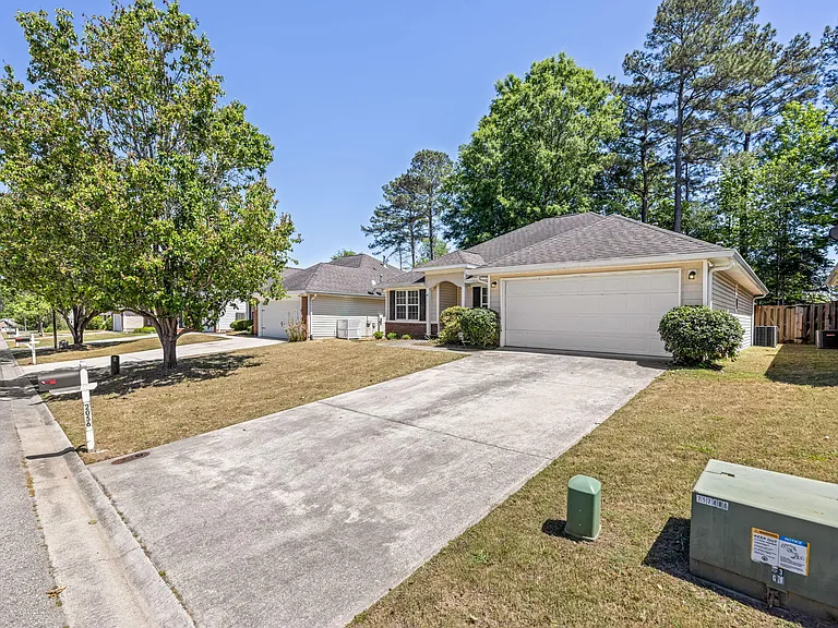 2056 Sylvan Lake Dr — Photo 7