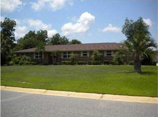 2645 Broome Cir, Cantonment, FL 32533