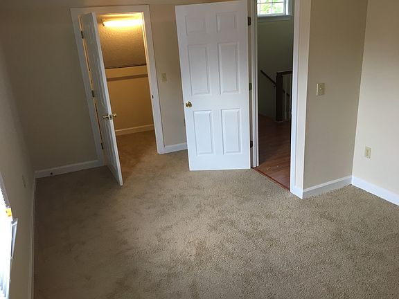 5th image of 1309 College St #A