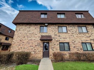 9705 Bianco Ter APT B, Des Plaines, IL
