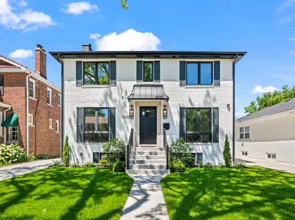 1700 Courtland Ave, Park Ridge, IL 60068