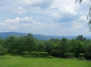 76 Sunrise Dr, Woodbourne, NY 12788
