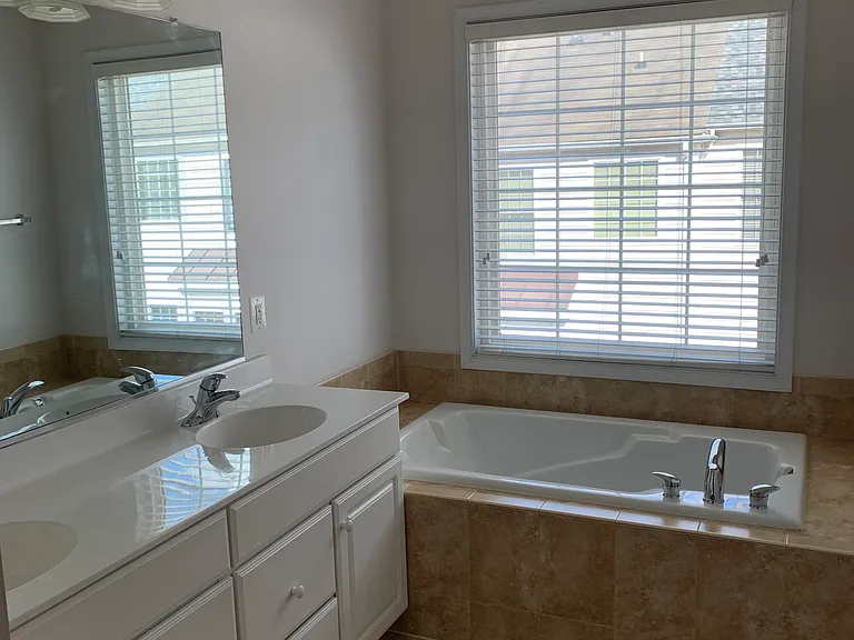 5995 Grand Pavilion Way — Photo 8