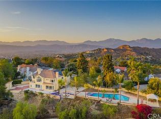 1671 Kingspoint Dr, Walnut, CA 91789