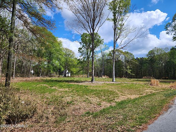 5th image of 2104 Shenandoah Court LOT 16 & 17