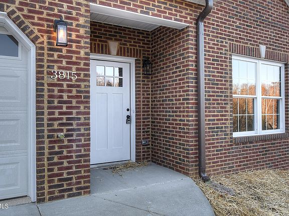 4th image of 3815 Oakley Pl