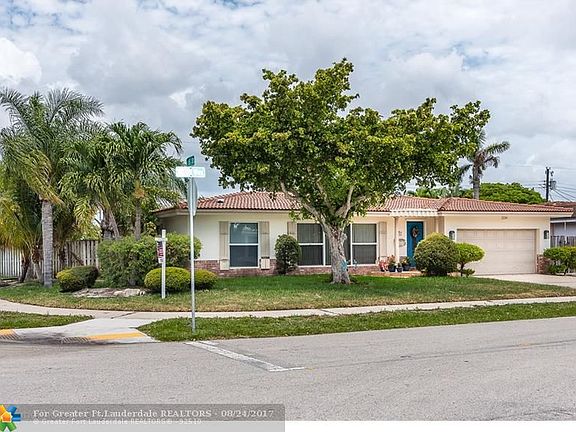 2nd image of 6501 NE 21st Way