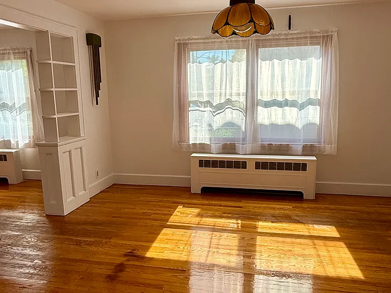 232 Riverside Dr — Photo 13