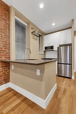 Rented by Cooper & Cooper Real Estate | media 19