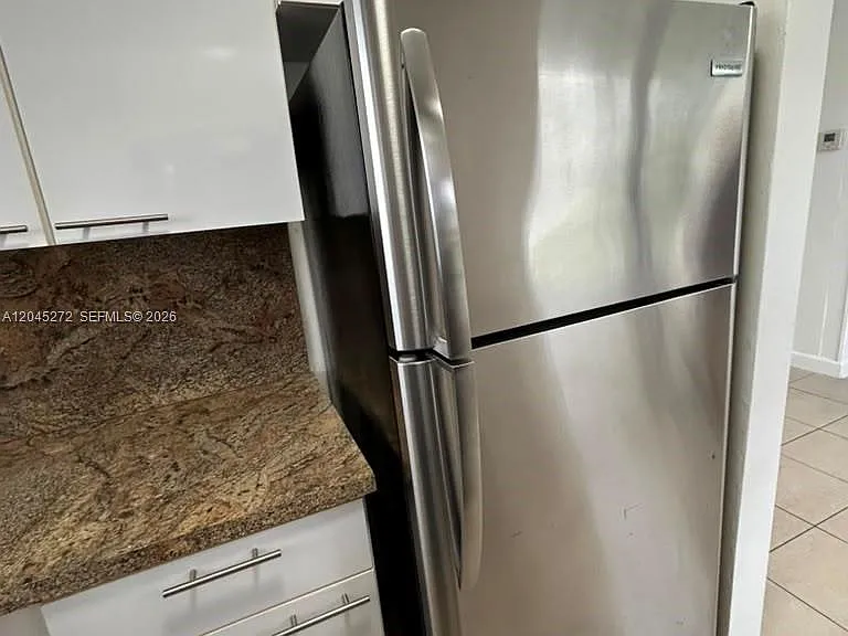 2435 Van Buren St #1B — Photo 7