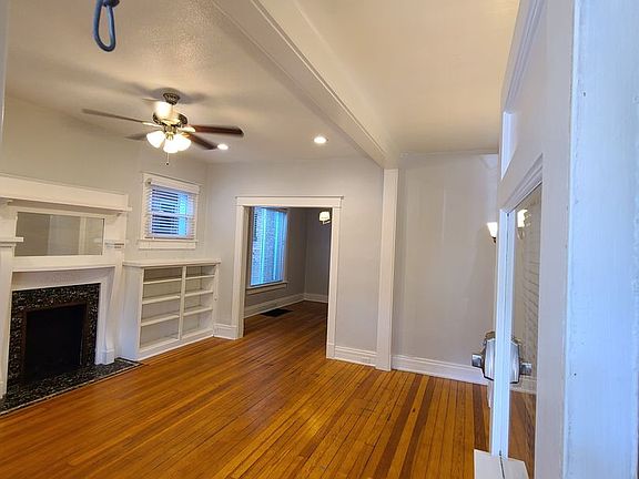 5th image of 101 S Pennsylvania St #107