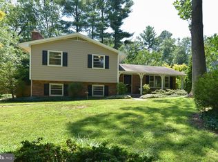 7201 Gordons Rd, Falls Church, VA 22043