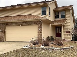 503 Cheshire Dr #B, Bloomington, IL