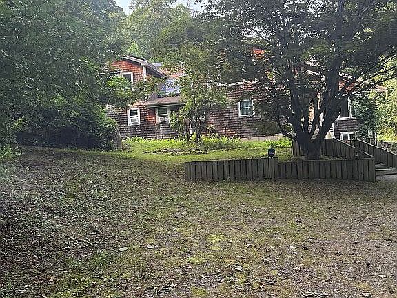 5th image of 166 Rocky Top Rd