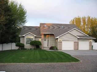 609 S Jefferson St, Kennewick, WA 99336