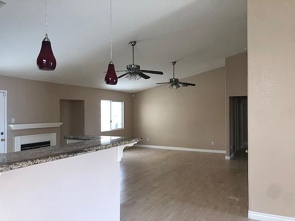 3rd image of 79295 Desert Crest Dr