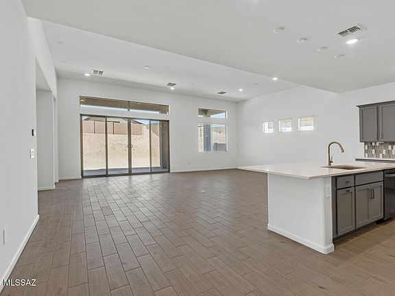 2nd image of 14649 N Blue Juniper Ln