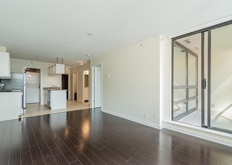 1st image of 933 Hornby St #809