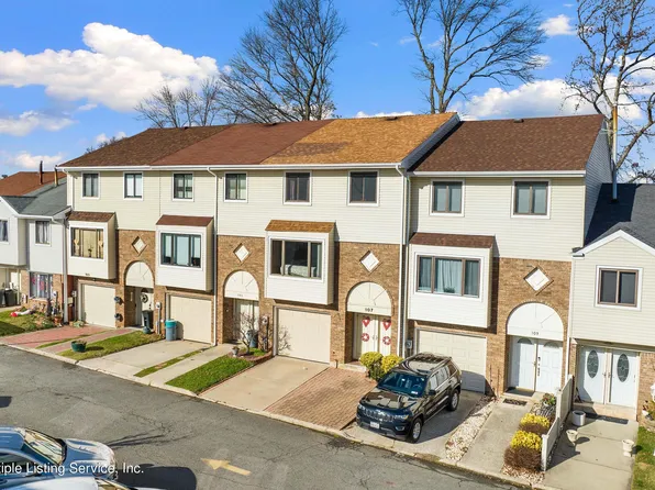 107 Redwood Loop, Staten Island, NY 10309