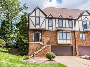 171 Shadow Ridge Dr, Pittsburgh, PA 15238