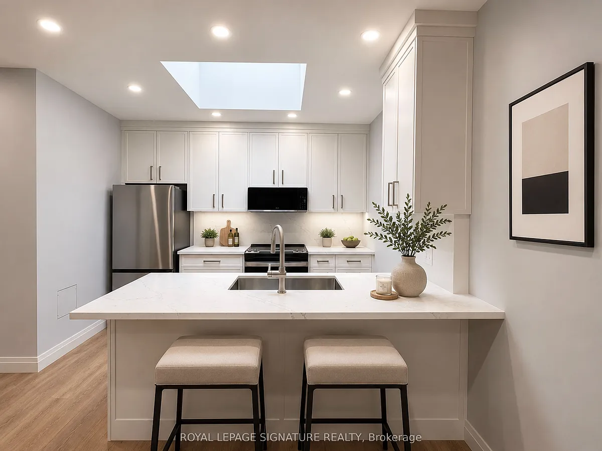 Building Photo - 1727A Bayview Ave #2