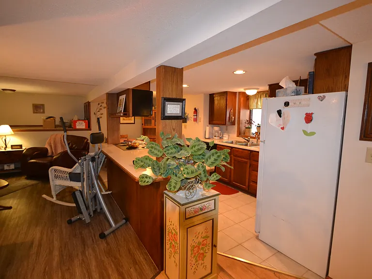 1504 Greeley St S #6 — Photo 7