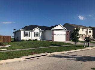 1710 NW 45th St, Lincoln, NE 68528