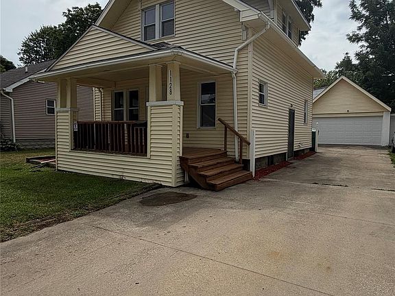 3rd image of 1128 Maginn Ct