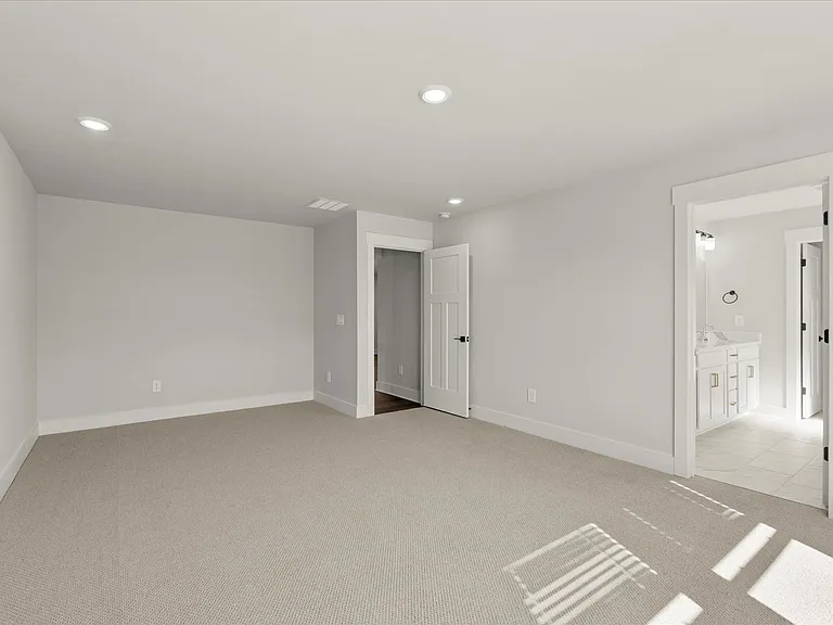 537 Cozy Bluff Rd — Photo 6